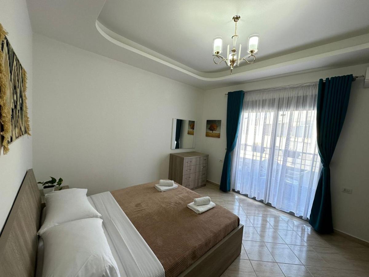 Vlorë Trea Accomodations - Port Side מראה חיצוני תמונה