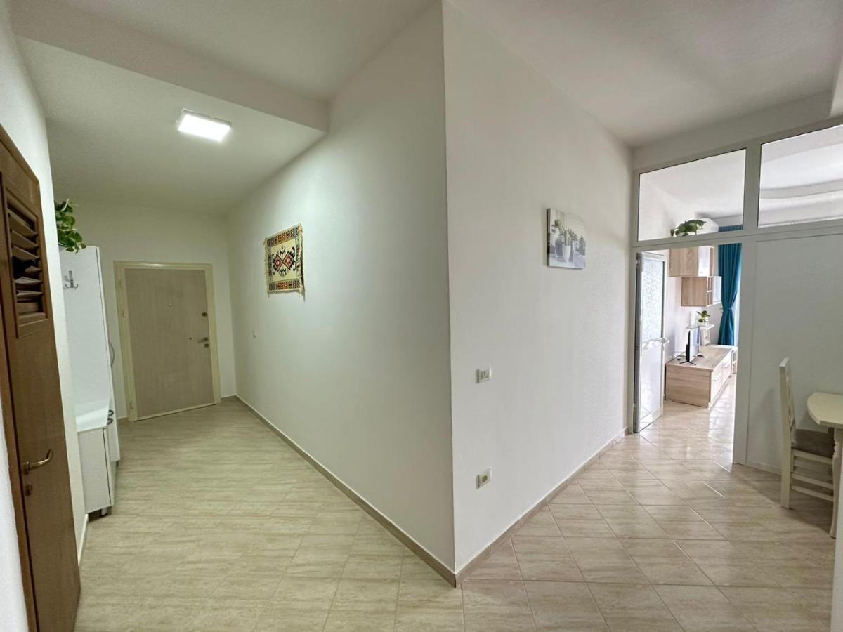 Vlorë Trea Accomodations - Port Side מראה חיצוני תמונה