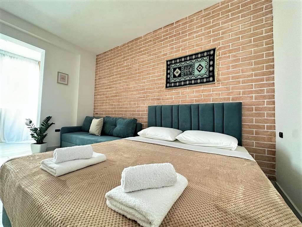 Vlorë Trea Accomodations - Port Side מראה חיצוני תמונה